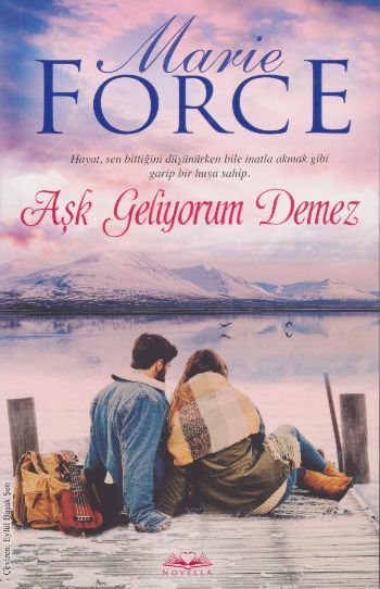 Aşk Geliyorum Demez