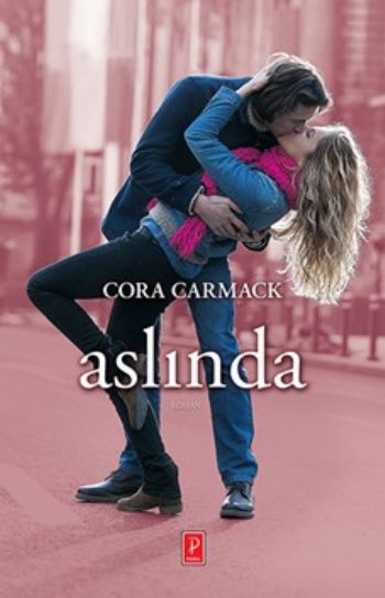 Aslında Cora Carmack