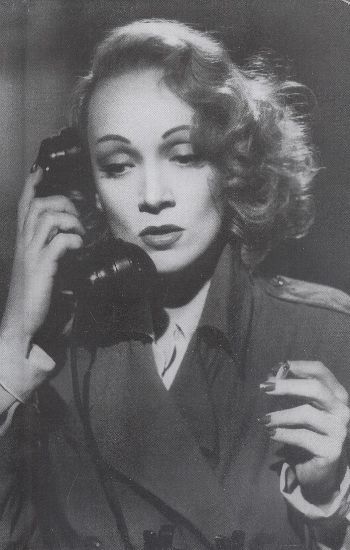 Marlene Dietrich Küçük Boy %17 indirimli Komisyon Marlene Dietrich Küçük Boy %17 indirimli Komisyon